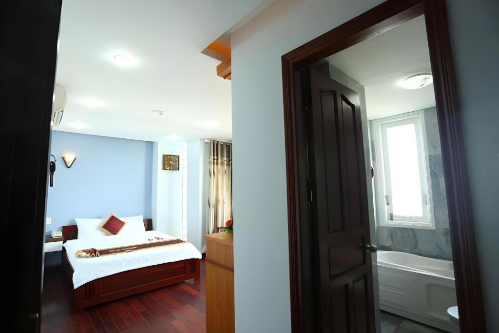 Phu My Long Hotel Дананг Экстерьер фото